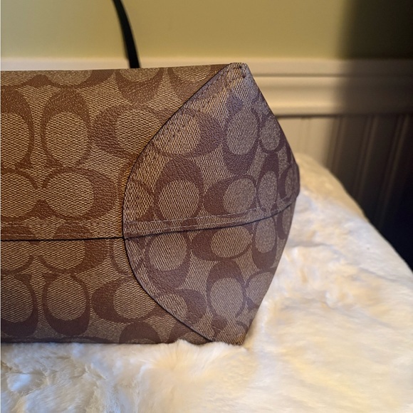 Coach Halloween Signature Bag - Picture 2 of 6